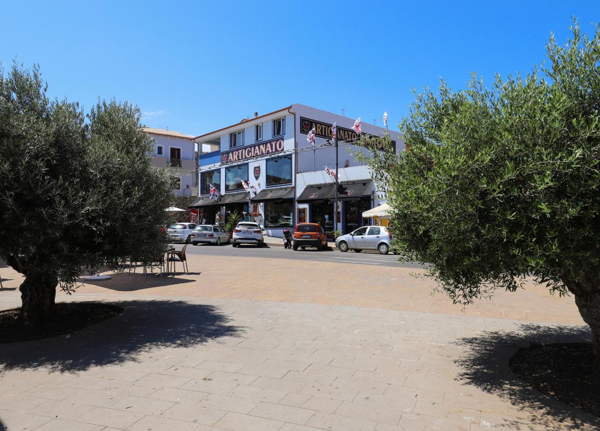 Hotel The Square Castelsardo Exterior foto