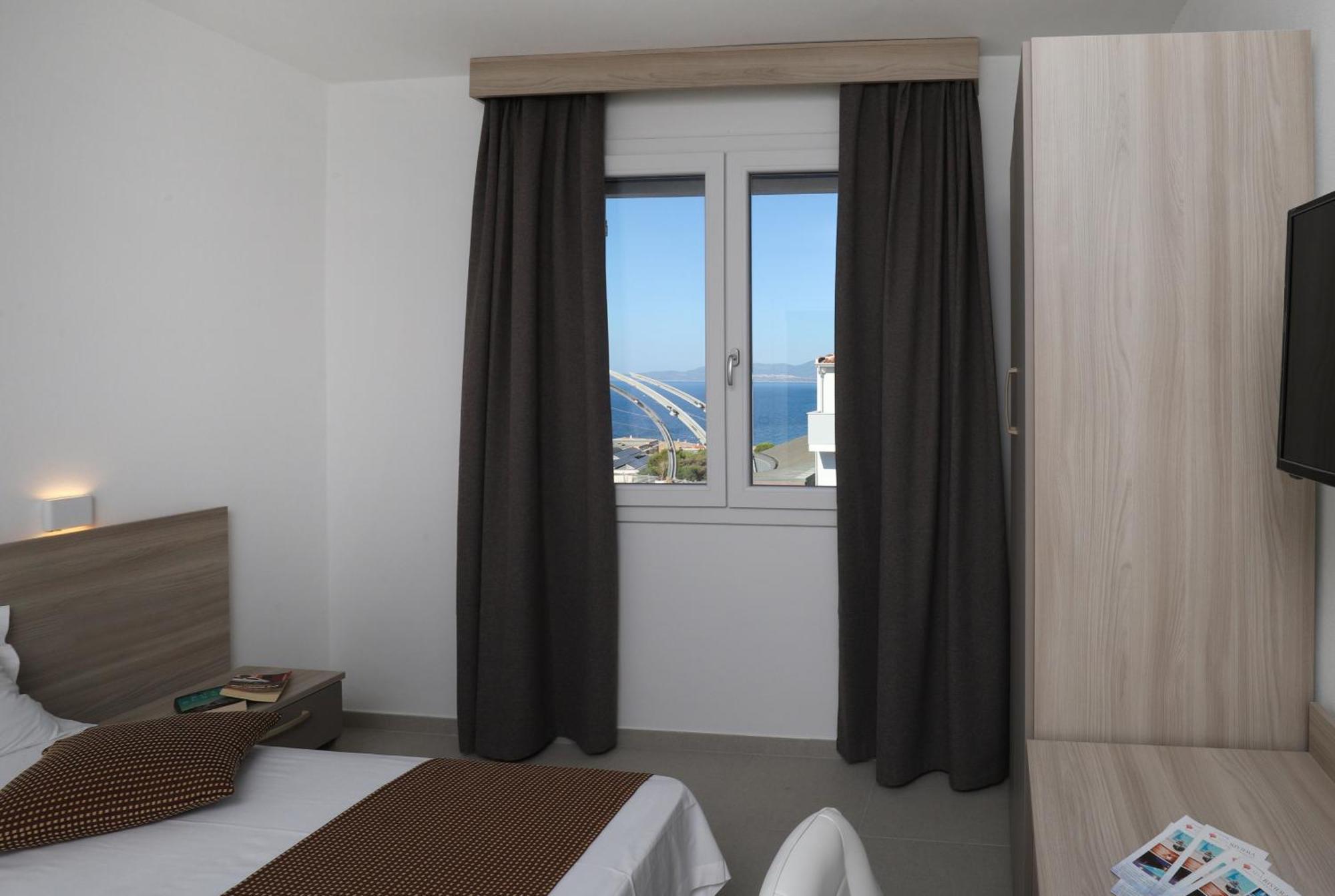 Hotel The Square Castelsardo Exterior foto